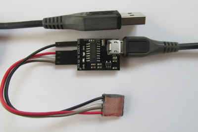 Bild 2.2.1a Stromversorgung über USB-Serial-Adapter